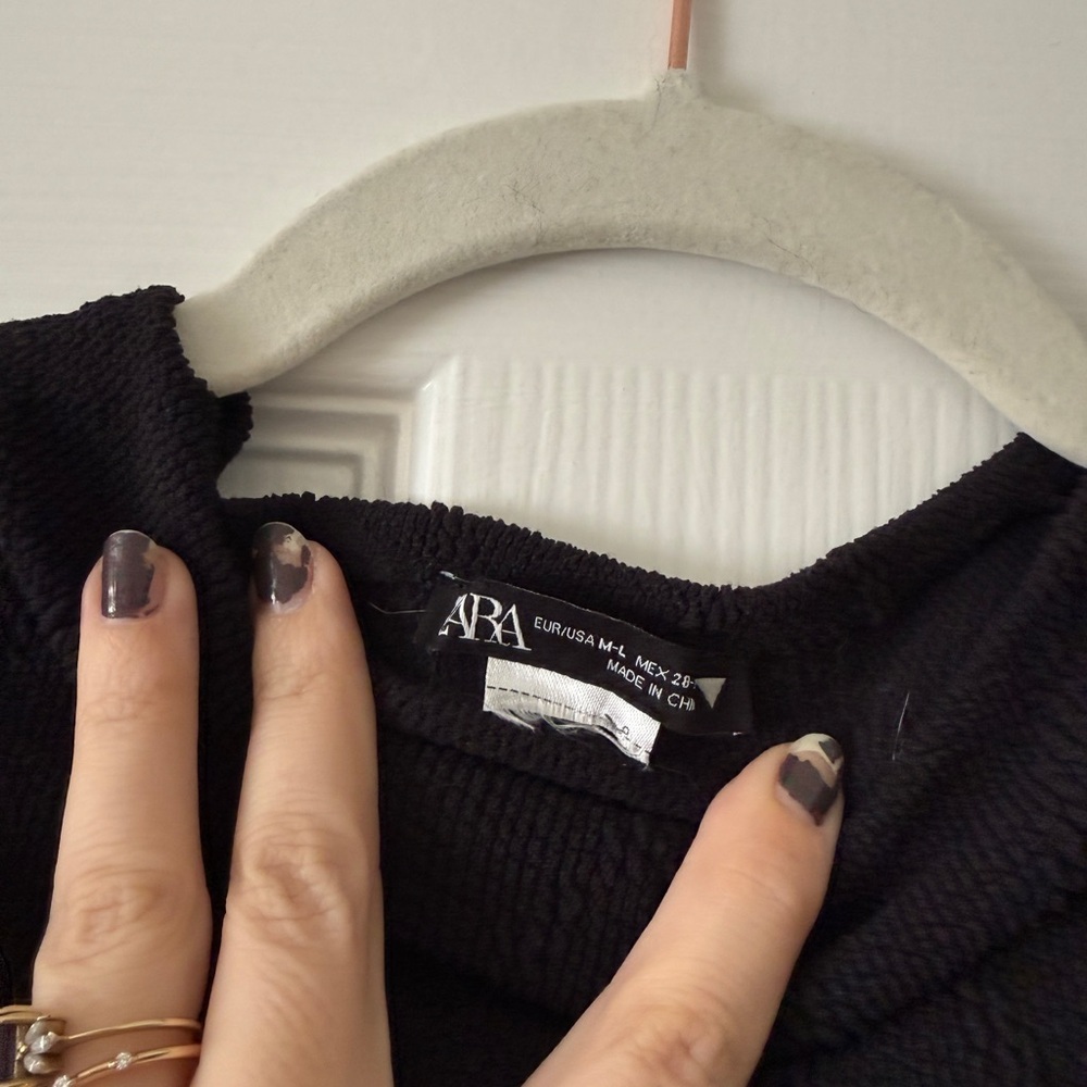 Zara Backless Knit Top - Picture 3 of 3